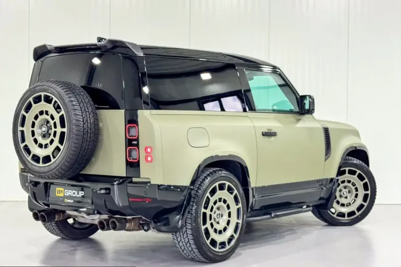 Land Rover Defender din 2023 cu 13.000 km - oferta LAN223829 - foto 4