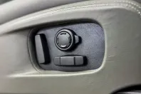 Land Rover Defender din 2023 cu 13.000 km - oferta LAN223829 - foto 17