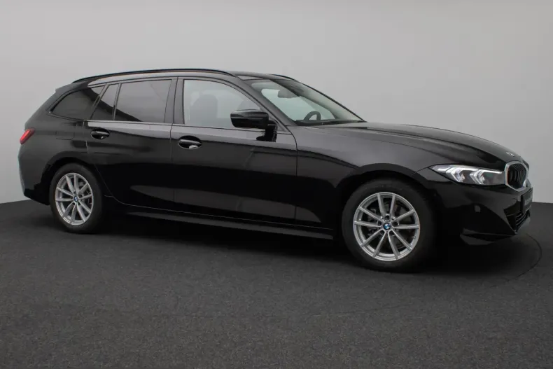BMW 318i (Seria 3) din 2025 cu 19.123 km - oferta BMW223834 - foto 3