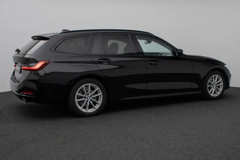 BMW 318i (Seria 3) din 2025 cu 19.123 km - oferta BMW223834 - foto 5