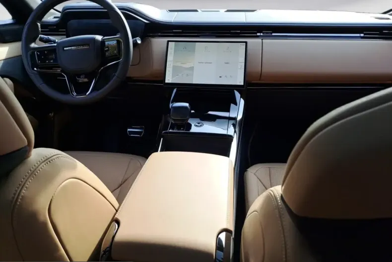 Land Rover Range Rover Sport din 2025 cu 3.501 km - oferta LAN223835 - foto 7