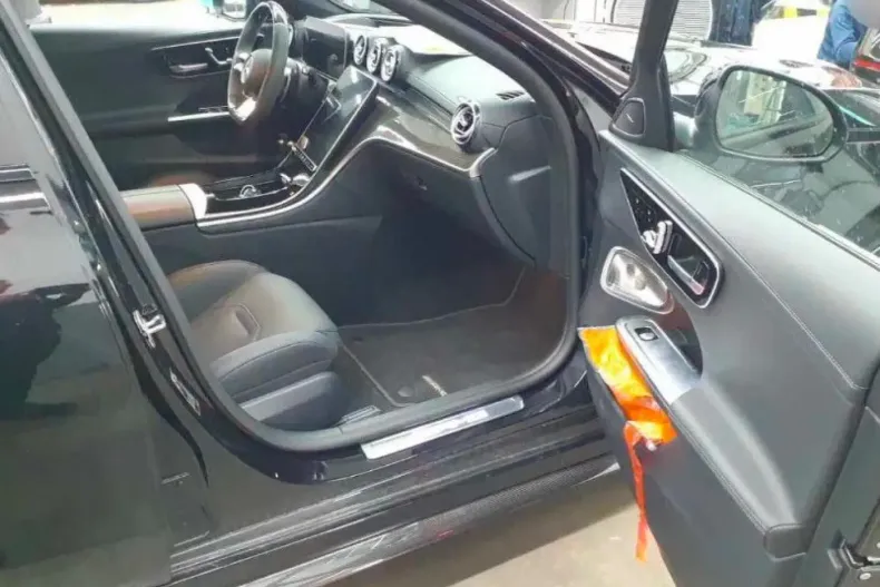Mercedes-Benz C 63 AMG (Clasa C) din 2024 cu 21.000 km - oferta MER223836 - foto 6