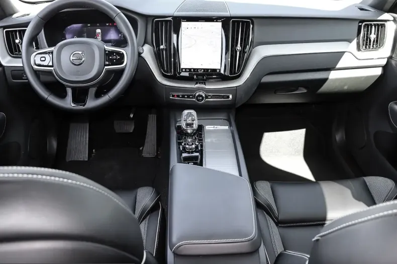 Volvo XC60 din 2024 cu 19.499 km - oferta VOL223839 - foto 5