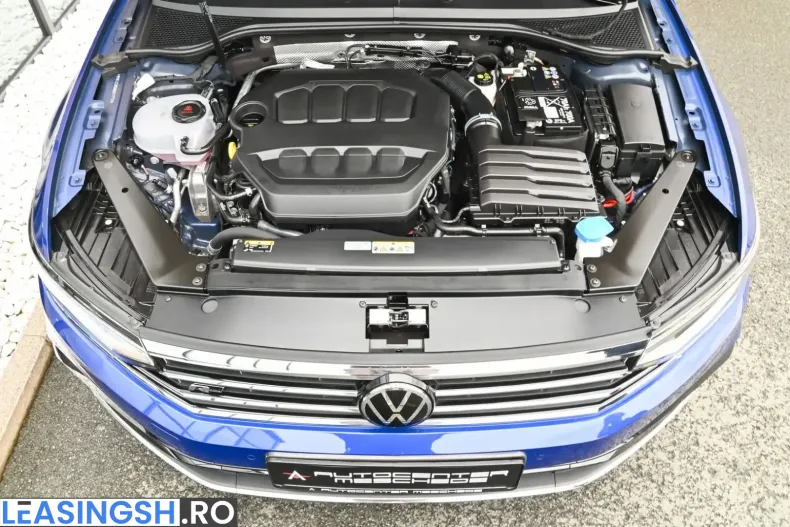 Volkswagen Passat Variant din 2023 cu 19.475 km - oferta VOL223840 - foto 36