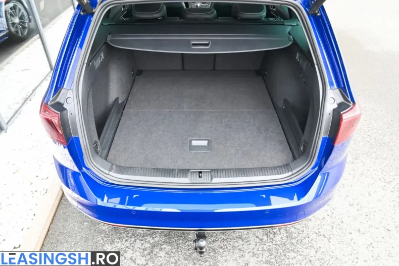 Volkswagen Passat Variant din 2023 cu 19.475 km - oferta VOL223840 - foto 37