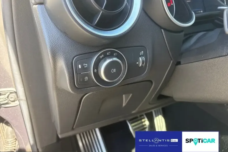 Alfa Romeo Stelvio din 2021 cu 48.589 km - oferta ALF223843 - foto 14