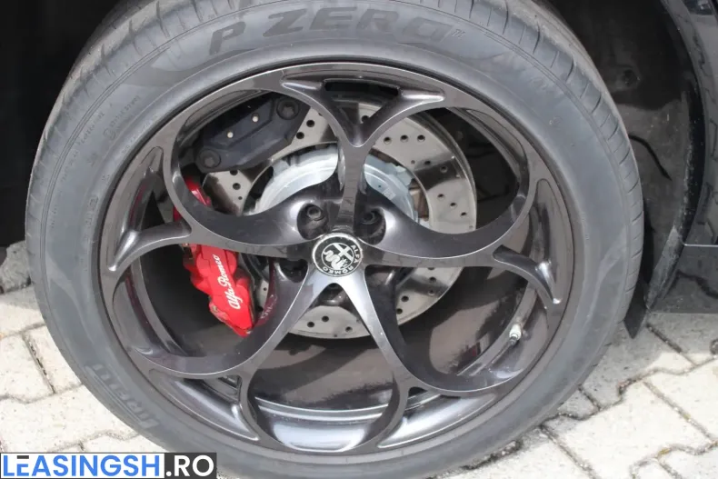 Alfa Romeo Stelvio din 2021 cu 30.000 km - oferta ALF223845 - foto 7