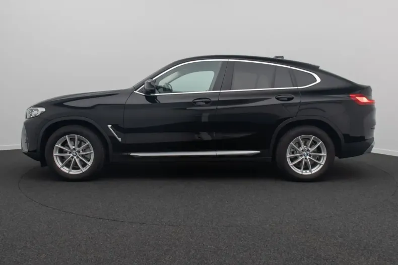 BMW X4 (Seria X) din 2022 cu 25.593 km - oferta BMW223860 - foto 10