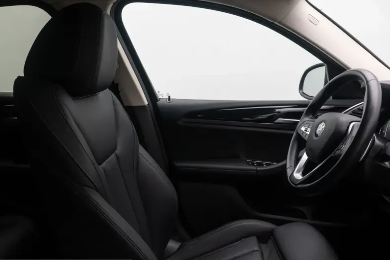 BMW X4 (Seria X) din 2022 cu 25.593 km - oferta BMW223860 - foto 22
