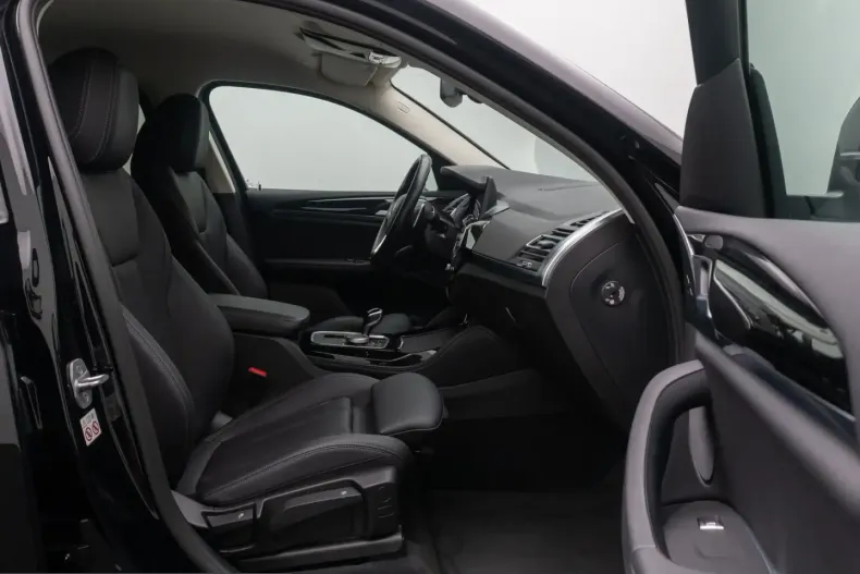 BMW X4 (Seria X) din 2022 cu 25.593 km - oferta BMW223860 - foto 27