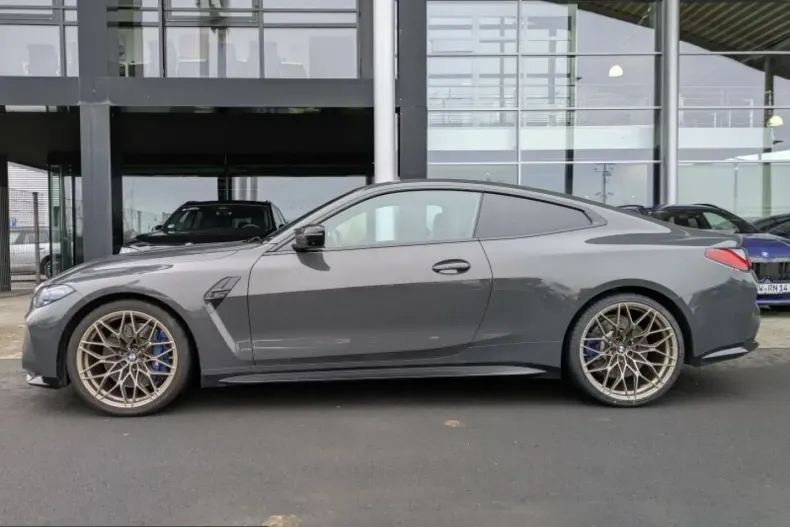 BMW M4 (Seria 4) din 2024 cu 20.267 km - oferta BMW223864 - foto 3