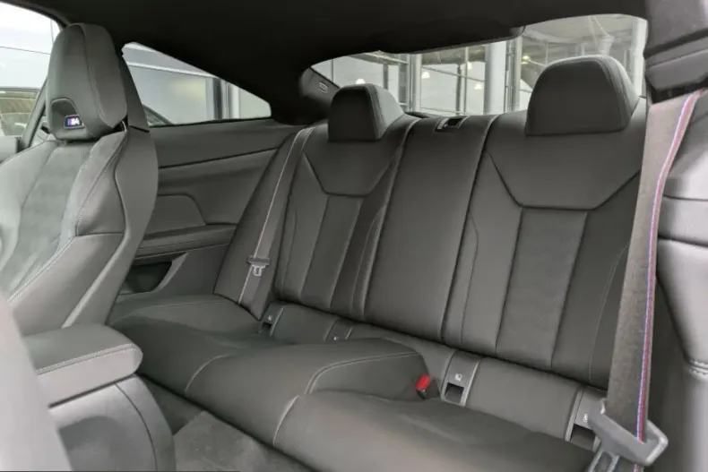 BMW M4 (Seria 4) din 2024 cu 20.267 km - oferta BMW223864 - foto 6