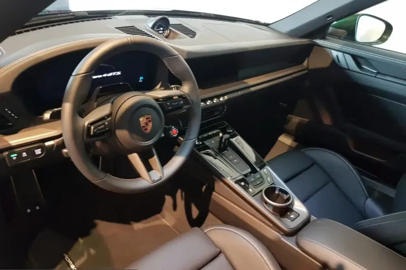 Porsche 992 din 2026 cu 0 km - oferta POR223868 - foto 13