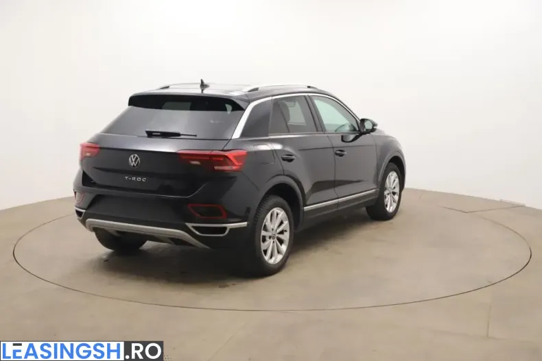 Volkswagen T-Roc din 2023 cu 13.624 km - oferta VOL223879 - foto 3