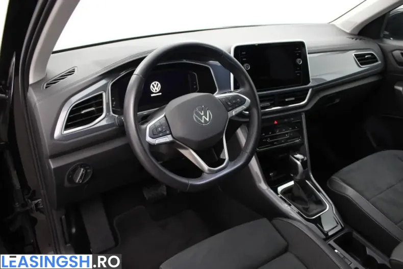 Volkswagen T-Roc din 2023 cu 13.624 km - oferta VOL223879 - foto 7