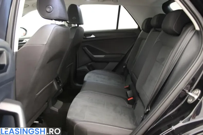 Volkswagen T-Roc din 2023 cu 13.624 km - oferta VOL223879 - foto 9