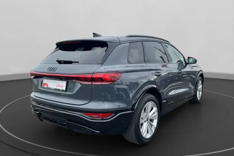 Audi Q6 e-tron din 2025 cu 18.061 km - oferta AUD223881 - foto 4