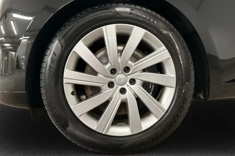 Land Rover Range Rover din 2025 cu 22.777 km - oferta LAN223882 - foto 6
