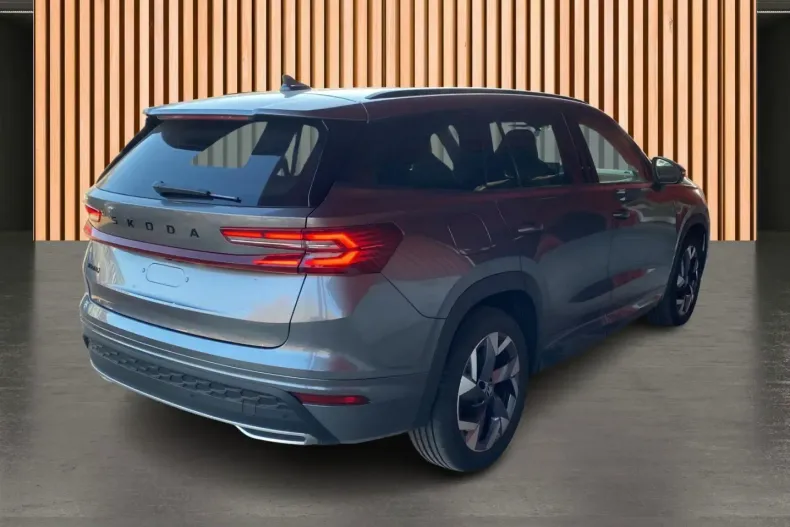 Skoda Kodiaq din 2025 cu 10.049 km - oferta SKO223883 - foto 3