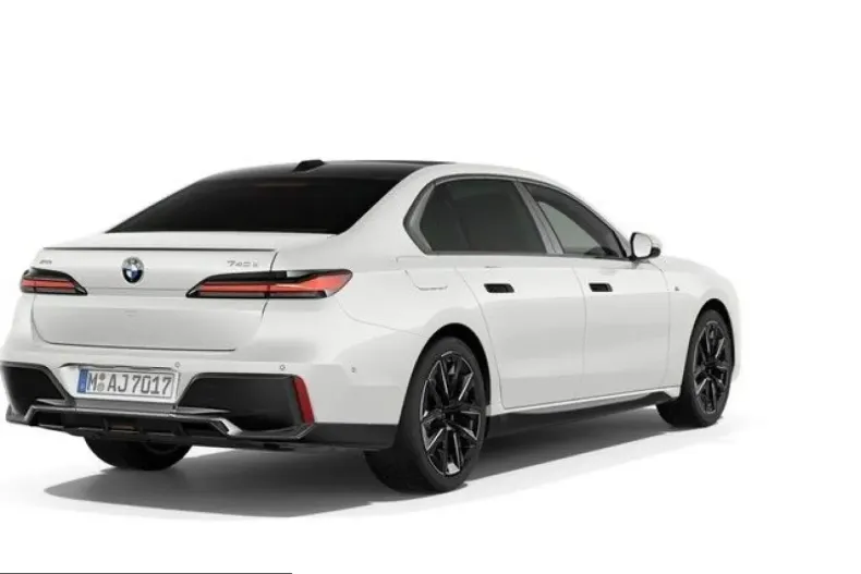 BMW 740 (Seria 7) din 2025 cu 9.450 km - oferta BMW223888 - foto 2