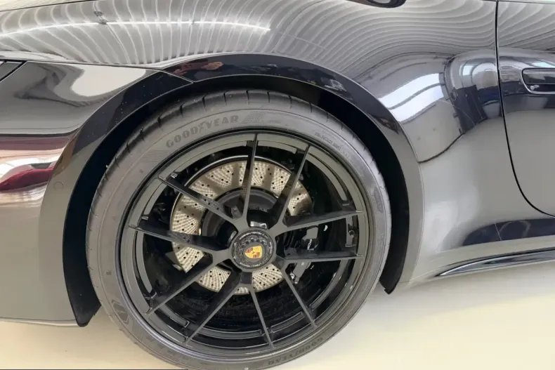 Porsche 911 din 2026 cu 4.200 km - oferta POR223890 - foto 11
