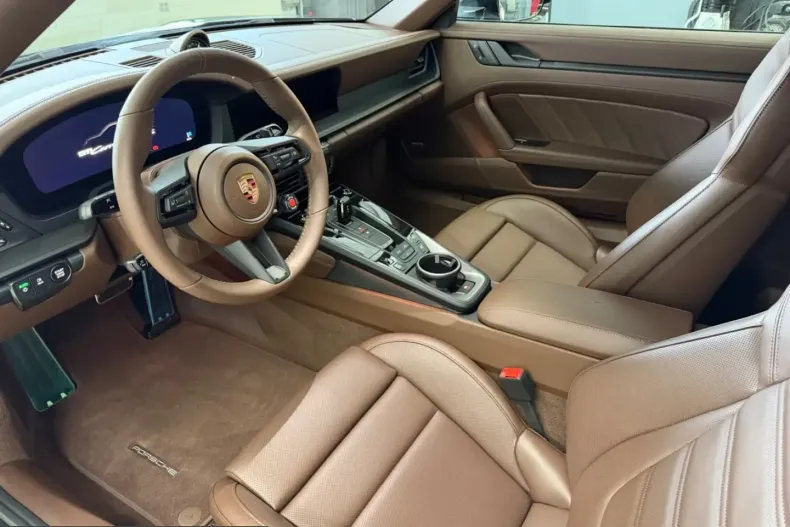 Porsche 911 din 2026 cu 4.200 km - oferta POR223890 - foto 14