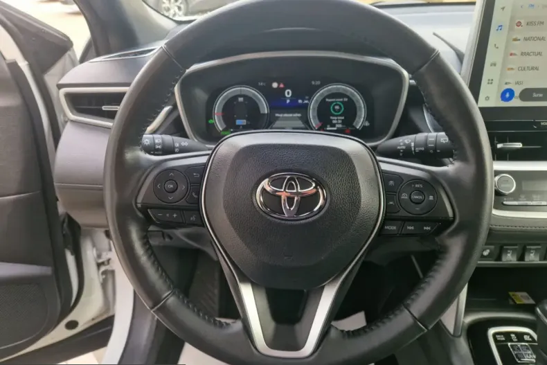 Toyota Corolla Cross din 2024 cu 44.878 km - oferta TOY223892 - foto 12
