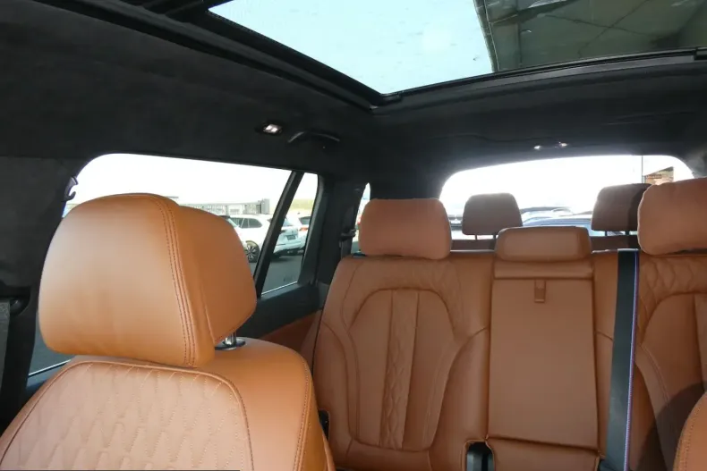 BMW X7 (Seria X) din 2024 cu 37.380 km - oferta BMW223894 - foto 15