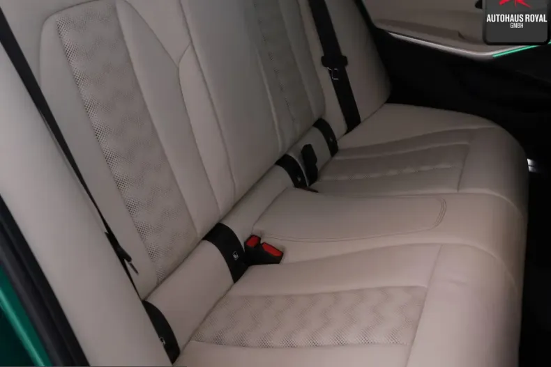 BMW M3 (Seria 3) din 2023 cu 37.528 km - oferta BMW223895 - foto 12