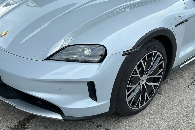 Porsche Taycan din 2024 cu 21.455 km - oferta POR223897 - foto 5