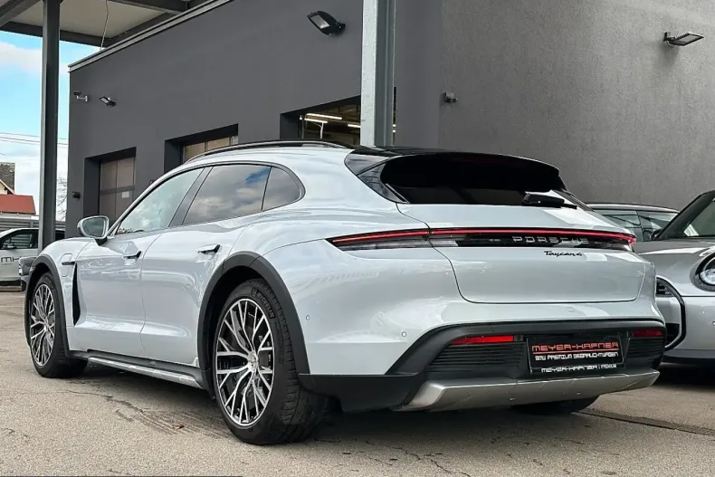 Porsche Taycan din 2024 cu 21.455 km - oferta POR223897 - foto 8