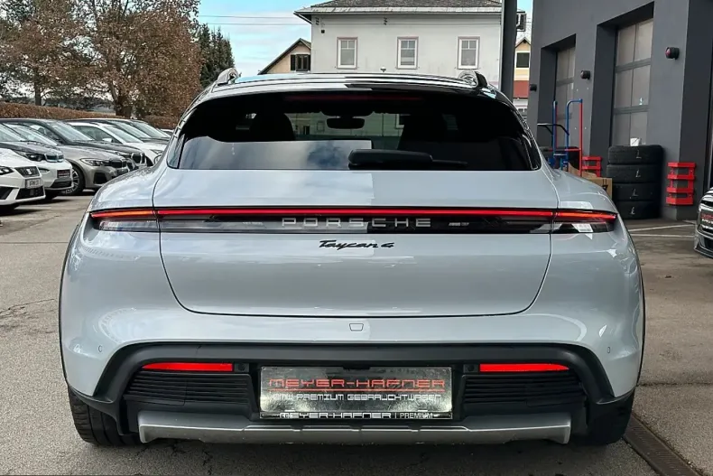 Porsche Taycan din 2024 cu 21.455 km - oferta POR223897 - foto 9