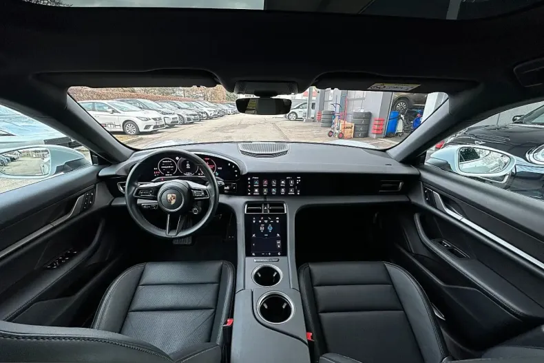 Porsche Taycan din 2024 cu 21.455 km - oferta POR223897 - foto 16