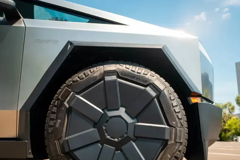 Tesla Cybertruck din 2026 cu 3.000 km - oferta TES223898 - foto 22