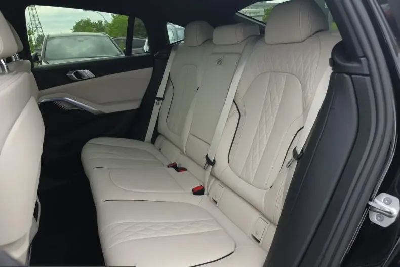 BMW X6 (Seria X) din 2022 cu 119.934 km - oferta BMW223901 - foto 18