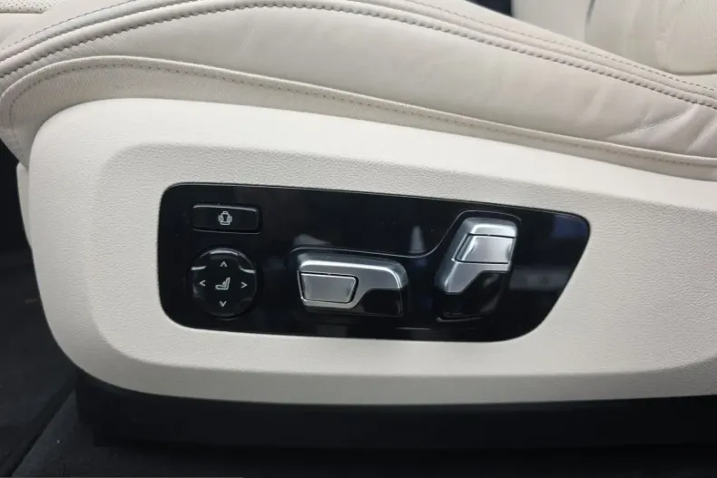 BMW X6 (Seria X) din 2022 cu 119.934 km - oferta BMW223901 - foto 23