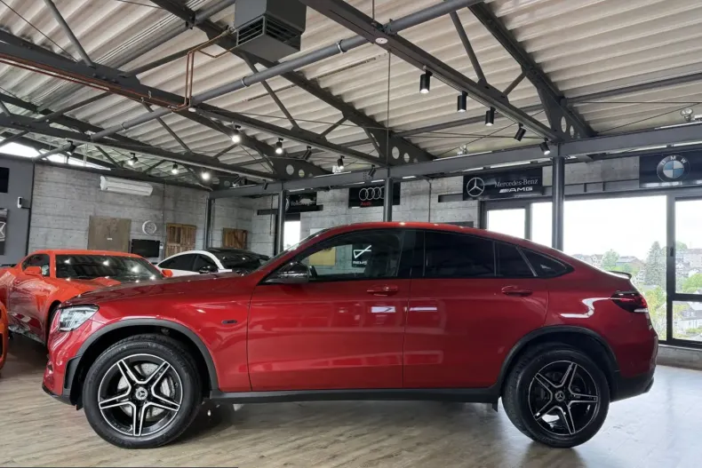 Mercedes-Benz GLC 300 (Clasa GLC) din 2021 cu 29.270 km - oferta MER223903 - foto 3