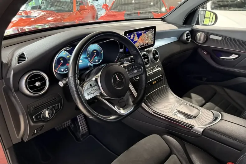 Mercedes-Benz GLC 300 (Clasa GLC) din 2021 cu 29.270 km - oferta MER223903 - foto 13