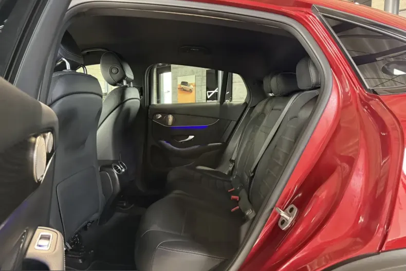 Mercedes-Benz GLC 300 (Clasa GLC) din 2021 cu 29.270 km - oferta MER223903 - foto 19