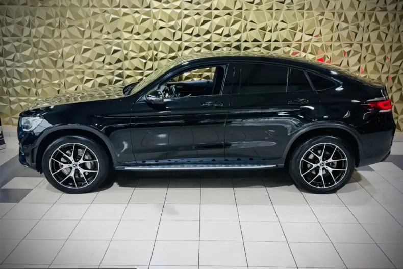 Mercedes-Benz GLC 300 (Clasa GLC) din 2021 cu 92.100 km - oferta MER223906 - foto 6