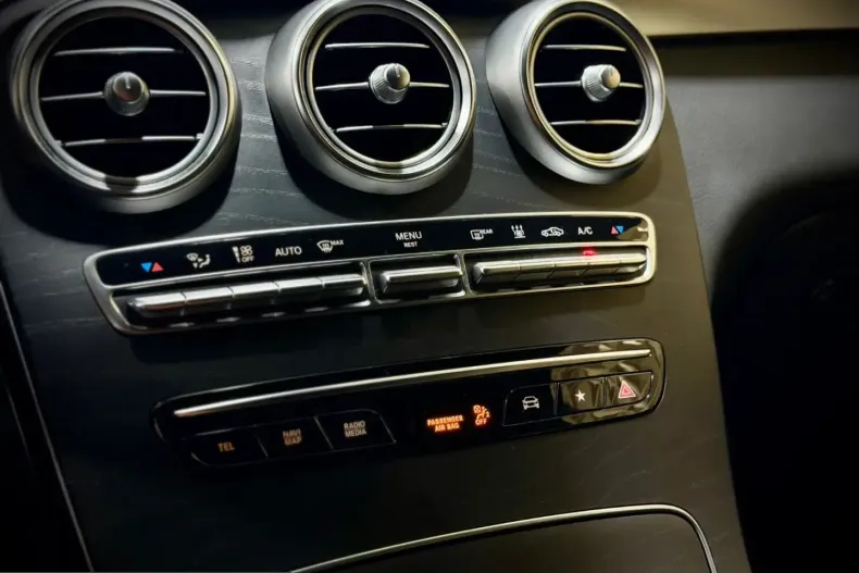 Mercedes-Benz GLC 300 (Clasa GLC) din 2021 cu 92.100 km - oferta MER223906 - foto 19