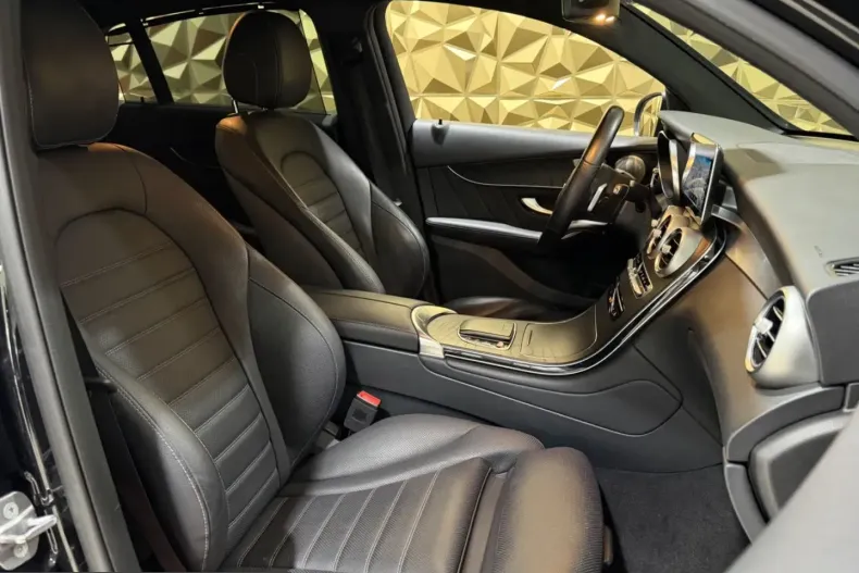 Mercedes-Benz GLC 300 (Clasa GLC) din 2021 cu 92.100 km - oferta MER223906 - foto 29