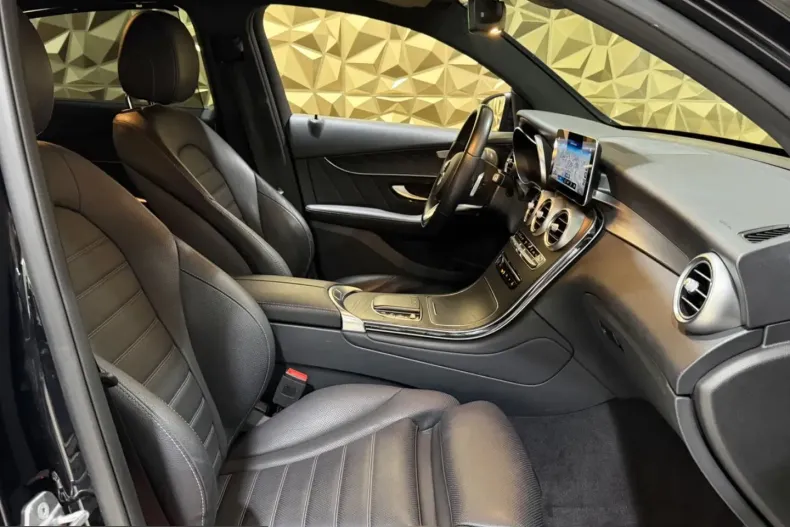 Mercedes-Benz GLC 300 (Clasa GLC) din 2021 cu 92.100 km - oferta MER223906 - foto 30