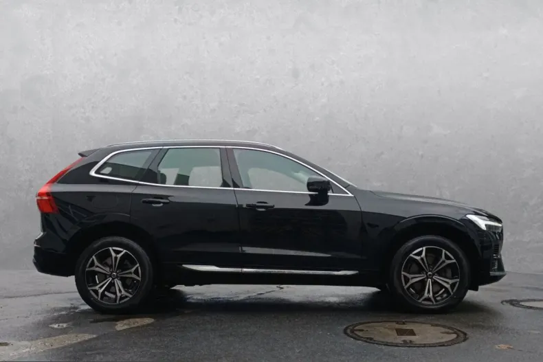 Volvo XC60 din 2021 cu 64.980 km - oferta VOL223909 - foto 3