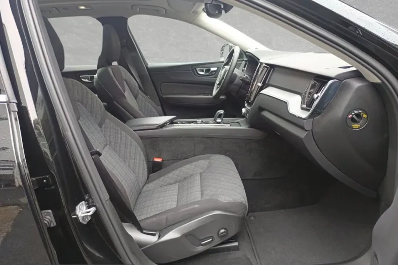 Volvo XC60 din 2021 cu 64.980 km - oferta VOL223909 - foto 7