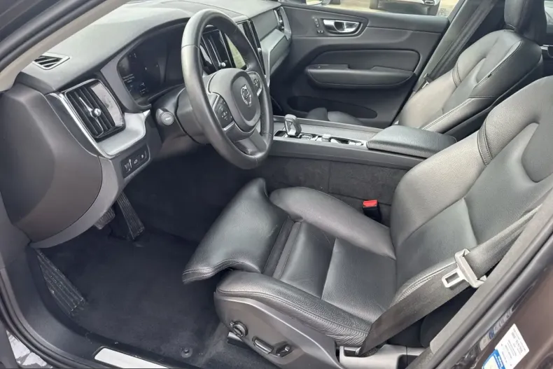 Volvo XC60 din 2021 cu 91.634 km - oferta VOL223910 - foto 8
