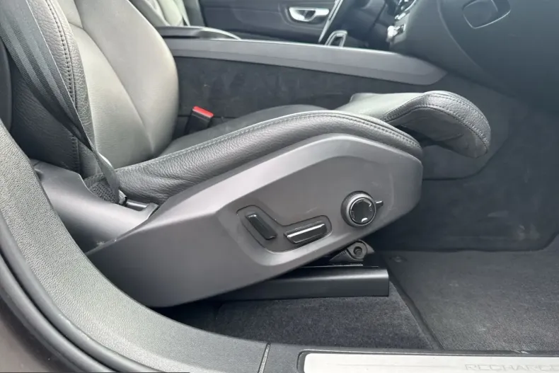 Volvo XC60 din 2021 cu 91.634 km - oferta VOL223910 - foto 15