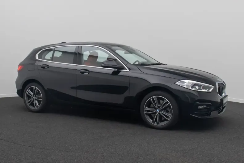 BMW 120 (Seria 1) din 2023 cu 24.688 km - oferta BMW223911 - foto 4