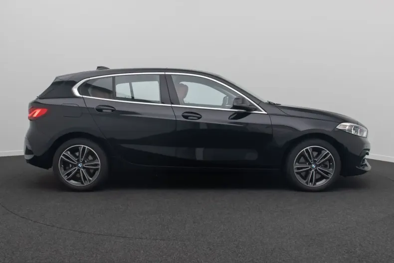 BMW 120 (Seria 1) din 2023 cu 24.688 km - oferta BMW223911 - foto 5