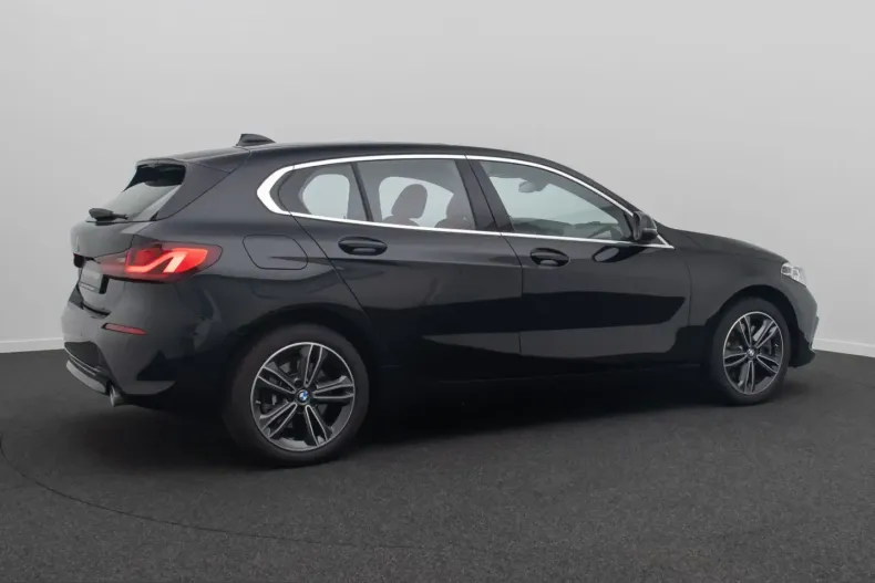 BMW 120 (Seria 1) din 2023 cu 24.688 km - oferta BMW223911 - foto 6